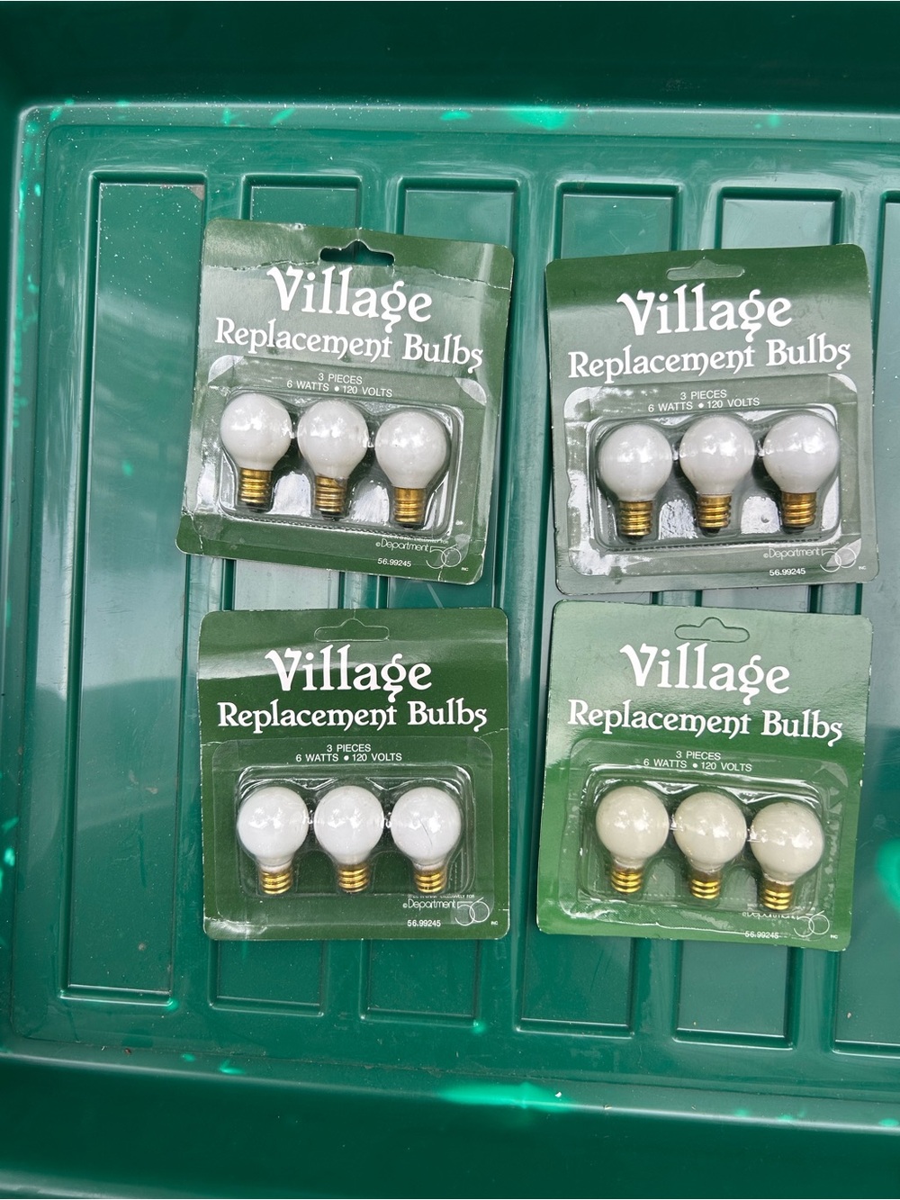 Department 56 White Globe 6 watt /120 volt Replacement Bulbs - (3 per Pack)